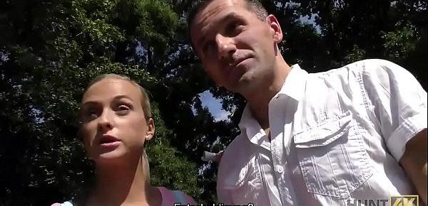 HUNT4K. Kluger Jäger findet einen Weg, junge Babe mit Bargeld zu verführen